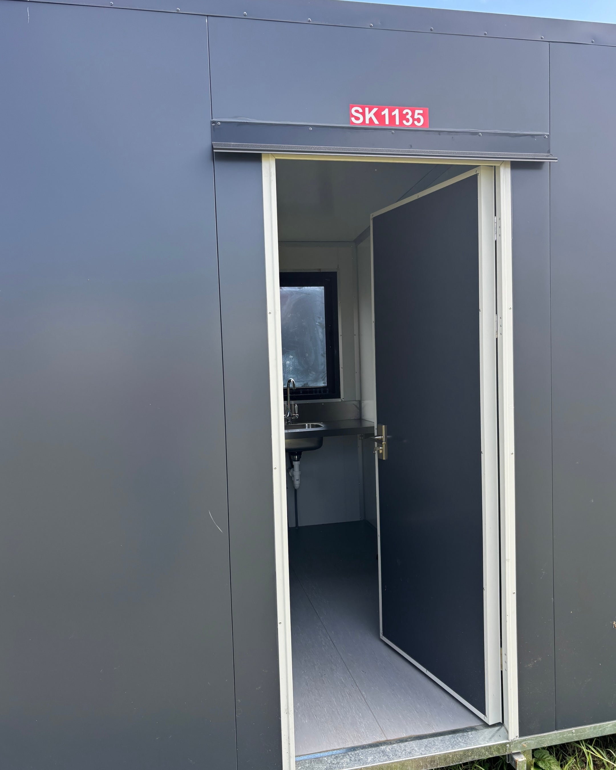 Panel Door - Grey/White